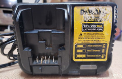 Good Used DeWalt DCB112 12v/20v MAX LITHIUM ION Li-ion BATTERY CHARGER