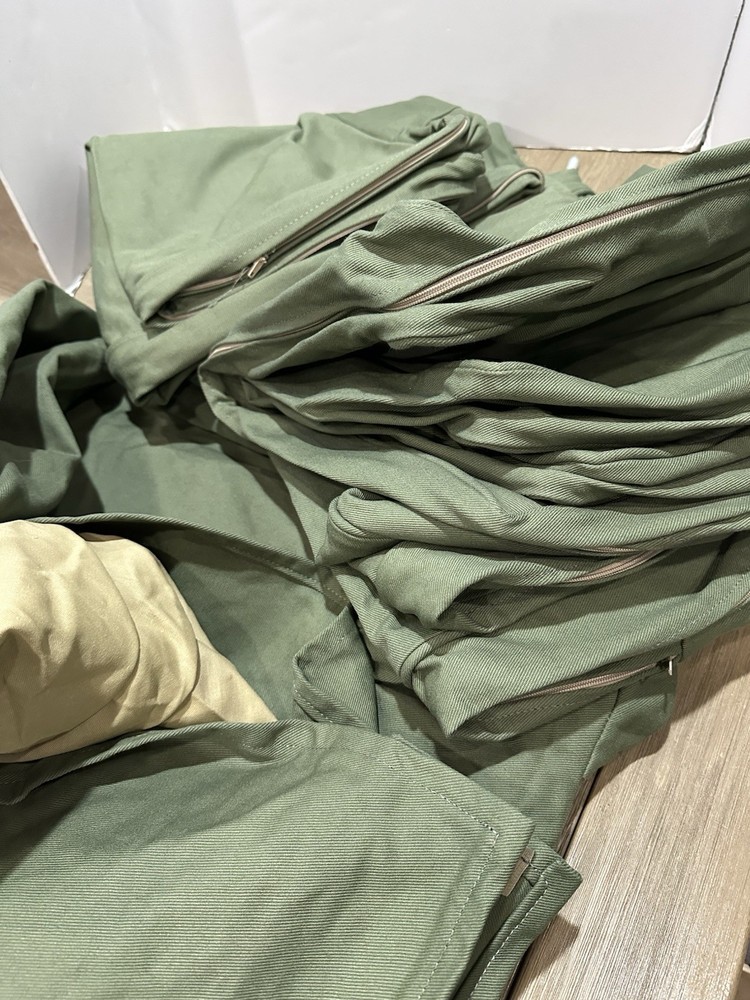 Pottery Barn 3 seat Sofa 83” Slipcover green twill read description roll arm