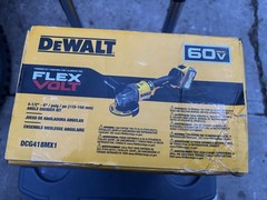 DEWALT FLEXVOLT 60V MAX 4-1/2–6 in Angle Grinder Kit w/ 9Ah Li-Ion, DCG418MX1