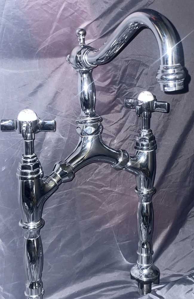 Porcher Chrome Bridge Vessel Faucet A112:18.1M 2.2 GPM 8.3L/Min