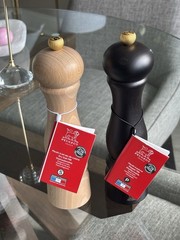 PEUGEOT France 22cm Dry Salt & Pepper Mill 2 Piece Set – NWT