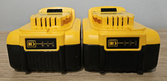 New DeWalt Starter Kit – 13″ Bag, 2 – 5AH XR Batteries 2023, DCB115 Charger