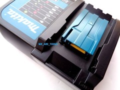 New DC18SD Makita Genuine 18V Battery Charger 18 Volt 4 BL1830, BL1840B, BL1850B
