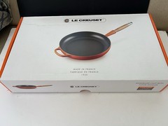 Le Creuset Alpine Enameled Cast Iron Fry Pan 10.25″ Artichaut Wood Handle NEW#26