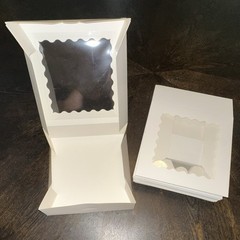 17pc Auto-Popup with Clear Window Bakery Box 8 x 8 x 2.5 inches