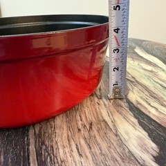 Staub #29 Cast Iron Oval Dutch Oven Made in France, Cerice Red 4.2 L (~4.4 Qts)