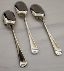 Lot of 3 Oneida CHANDLER Stainless 18/10 China Teaspoons 6.25″