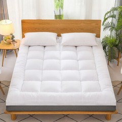 Soft Quilt Mattress Pad Topper Fitted Cooling Breathable Bed Protector Washable