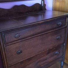 Antique Dark Wood 3-Drawer Freestanding Bedroom Dresser with Mirror, Brown Wood