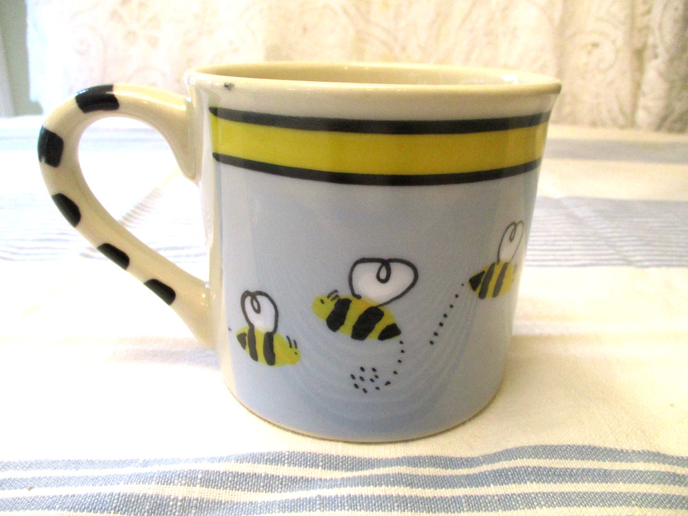 Hartstone Busy Bees Mug – Ex Cond