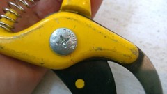 Vintage Hand Pruner Pruning Garden Shears 8” Steel Parrot Beak Yellow