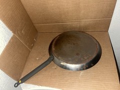 De Buyer MINERAL B Carbon Steel 10.5” Crepe & Tortilla Pan Induction Ready