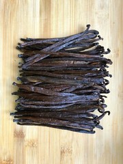 Tahitian Bourbon Vanilla Beans Grade B, Whole Beans for Baking and Extract