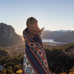 Extra Large – REVERSIBLE ALPACA Wool Blanket Andean Pattern 75×90 in