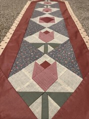 Quilted table runner Tulips country chic handmade pink ivory 51×15.5 in Spring