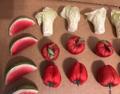 Lot Of 34 Handmade Fabric Fruit & Vegetables Display Decor