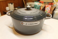 Le Creuset Signature Round Casserole/Oven 5.5 Qt. 10.25 In. Flint Oyster NEW ^