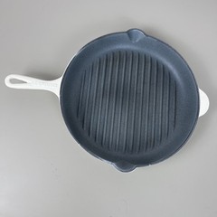 Le Creuset 30 Cast Iron Enamel 12″ Round Grill Pan Double Spout Skillet White