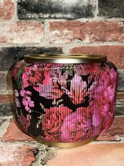 Bath & Body Works 4.25″ Covered in Roses Ribbed Glass Candle Holder Pedestal NIB