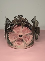 Sonoma for Life Flower Decor Candle Holder Silver and Pink Accent 4.25 In Wide