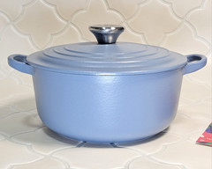 Le Creuset Matte Mineral Blue 20cm 2.75qt Dutch Oven Classic CHIPPED Shiny Mint