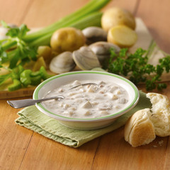 Progresso Rich & Hearty, New England Clam Chowder Soup, 18.5 oz., 4 Pack….