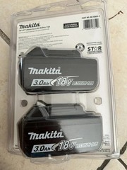 Makita BL1830B-2 18V LXT Lithium‑Ion Battery – Pack of 2