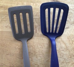 Kitchenaid Slotted Flipper Spatula Turner Classic Large Wide Spread 14” Lot Of 2