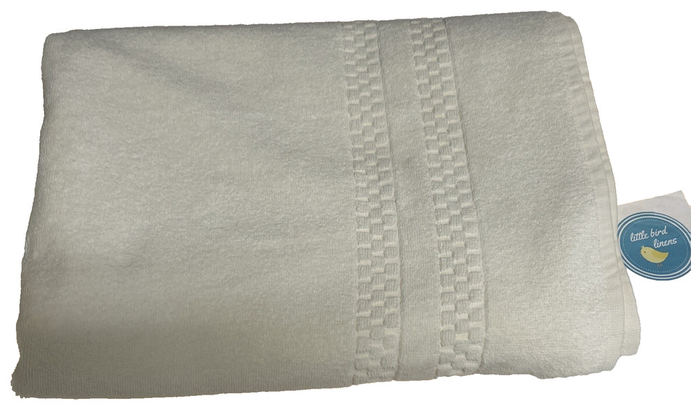 One Frette Bath Towel Checkerboard Cream 28 in x 58 in 100% Cotton New Turkey