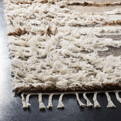 Kenya Collection Hand-Knotted Accent Rug 3′ X 5′ – Grey & Brown Tribal Design