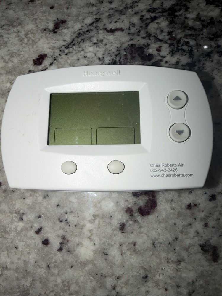 Honeywell Thermostat TH5220D1003 2 Heat / 2 Cool Stages Tested & Working.