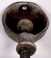 Vintage Walnut Shaped Cast Iron Screw Down Nutcracker 6″ Vice Cast Iron Silver