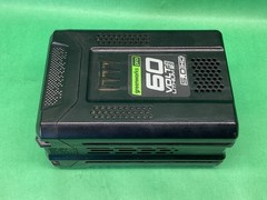 GreenWorks Pro LB605 60V Lithium MAX 5.0 HC – LIGHTS UP 1 BAR – UNTESTED