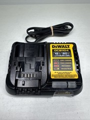 DEWALT 4 Amp Battery Charger 12V & 20V Volt MAX Li-Ion DCB1104 (OB) Tested