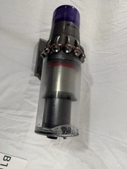 Dyson V11 Versatile And Cordless Stick Vacuum Cleaner SV28 6363A Tested Good !!!