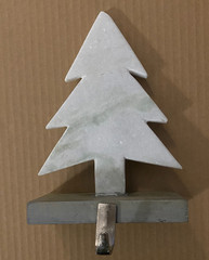 LOT OF 4 CHRISTMAS TREE SHAPED WOOD & MARBLE STOCKING HOLDERS 10.25″ TALL