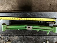John Deere 110 112 Hydraulic lift10hp tecumseh front axle # AM30370