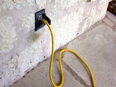 10 Gauge (10 ft, 25 ft, 50 ft, 100 ft) 3 Outlet Lighted Extension Cord – 10 Awg