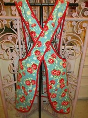 HANDMADE CRISS CROSS APRON SIZE LARGE