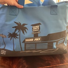 Trader Joe’s Insulated Cooler Tote Bag Pasadena CA Reusable Grocery Blue
