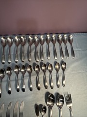 Oneida Stafford 63 Piece Set Satin Stainless 18/10 EUC Read Description