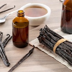 Ugandan Vanilla Beans, Planifolia, Gourmet Grade A Vanilla from Uganda 15cm+
