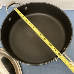Kirkland Signature NSF Hard-Anodized Aluminum 5.5 QT (5.2 L) Sauté Pan w/Lid
