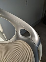 Ross Lovegrove for Bernhardt “Go” Chair – Magnesium – Silver/Tan