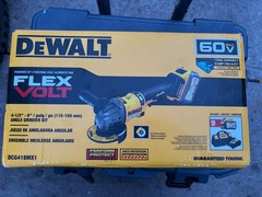 DEWALT FLEXVOLT 60V MAX 4-1/2–6 in Angle Grinder Kit w/ 9Ah Li-Ion, DCG418MX1