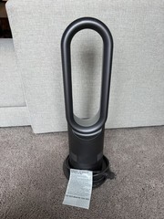Dyson AM09 Hot + Cool Fan Heater Gray Silver with Remote Tested and Working Used