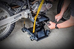 Powerbuilt 1000Lbs Deluxe Utility and Motorcycle Lift – 941877ECE