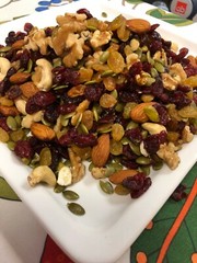 Omega-3 Deluxe Mix Cranberries Raisins Cashews Walnuts Almond Pistachio Pecans