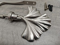 ROD DESYNE FORTUNE SINGLE CURTAIN TIE BACK GINKO LEAF NICKEL SILVER METAL NEW