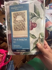 Mainstays Fruit Garden Tier & Swag Set 58 in W x 36 in L